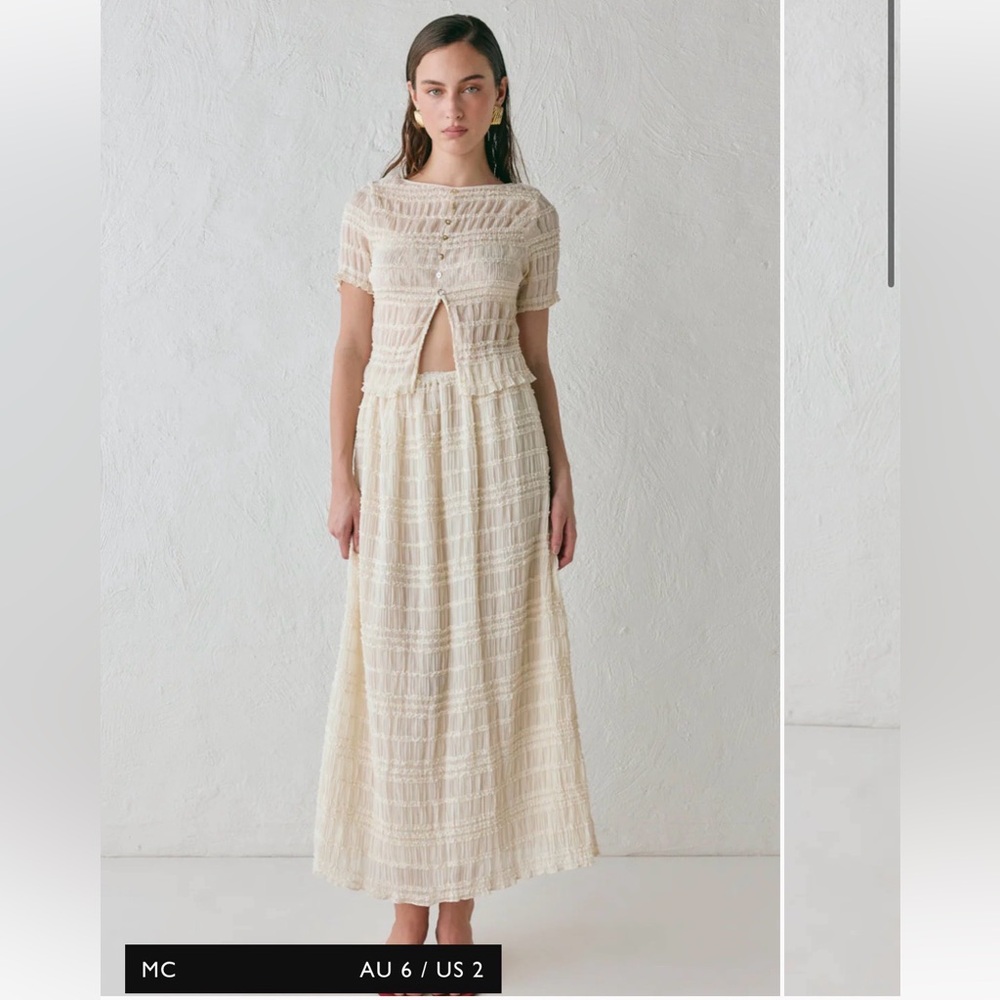Cream Maxi skirt with matching Short Sleeve top